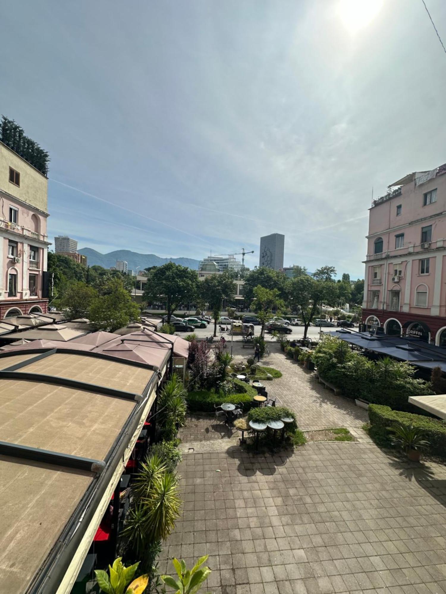 Meri Apartment Tiranë Luaran gambar