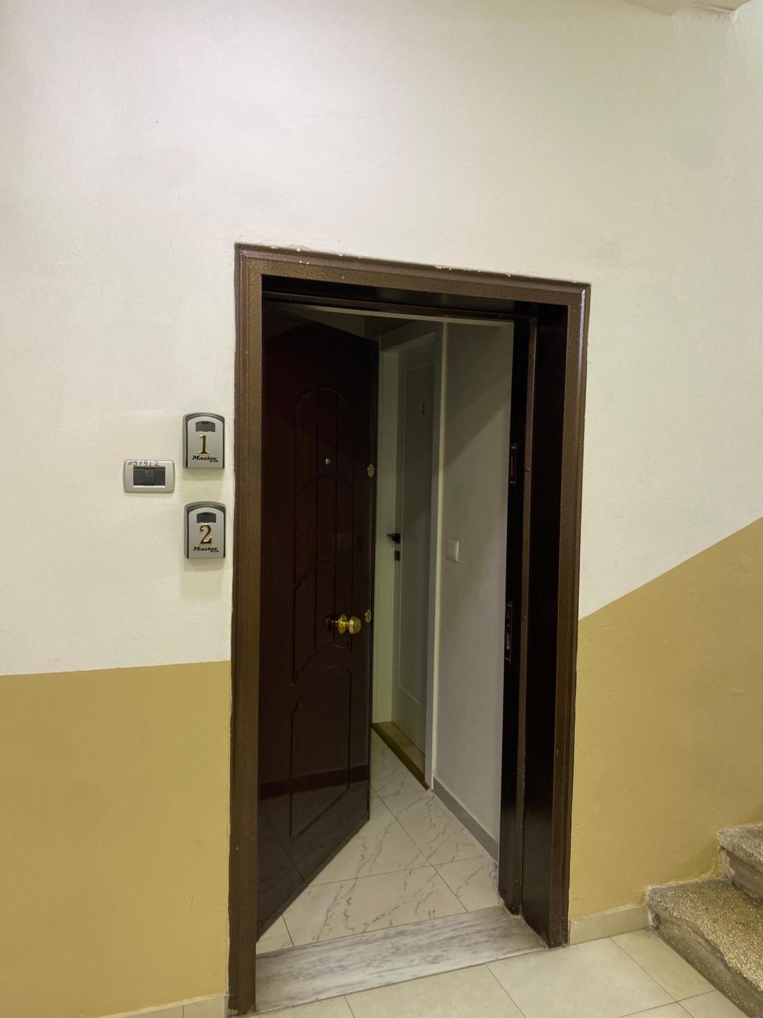 Meri Apartment Tiranë Luaran gambar