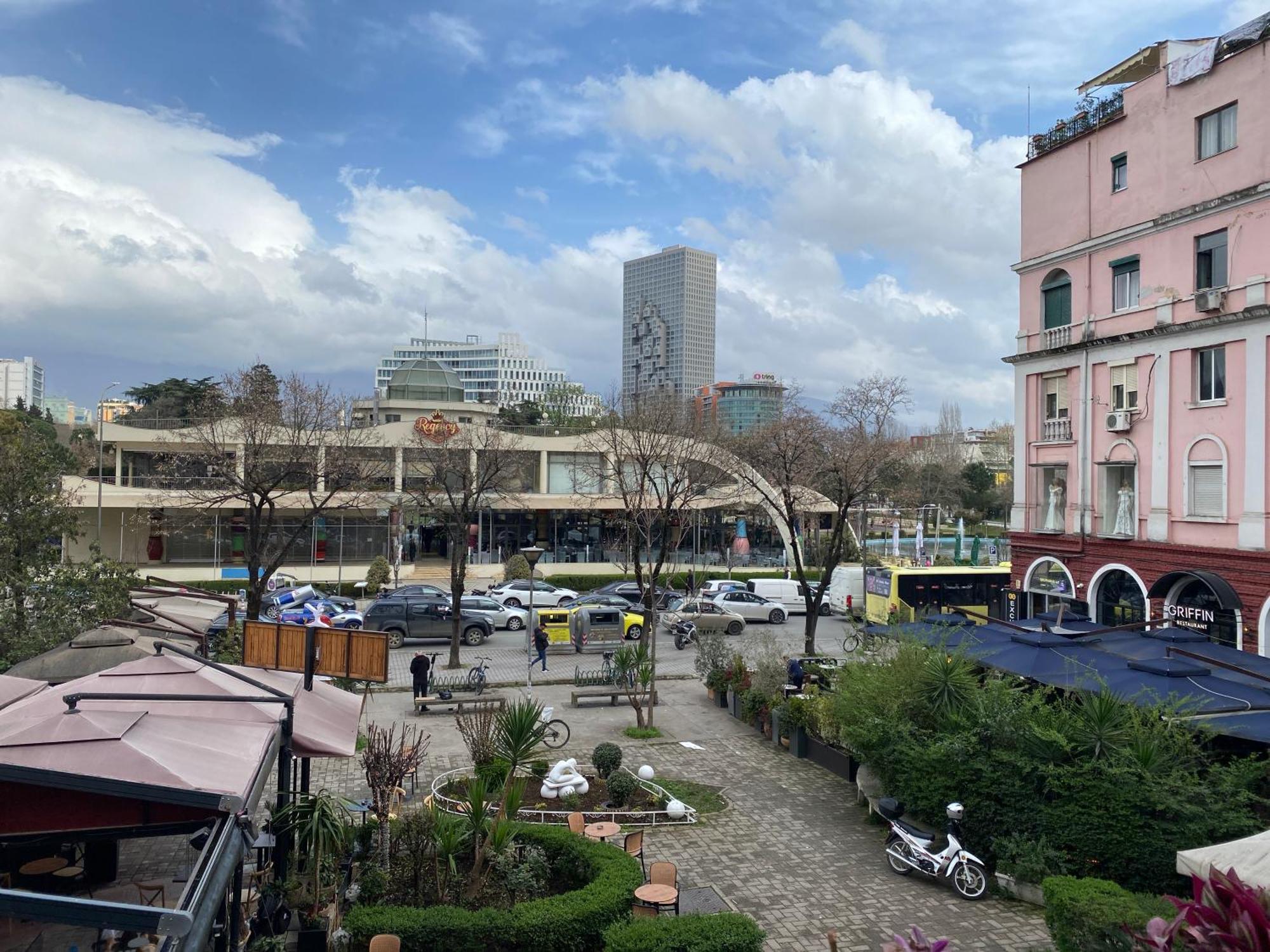 Meri Apartment Tiranë Luaran gambar