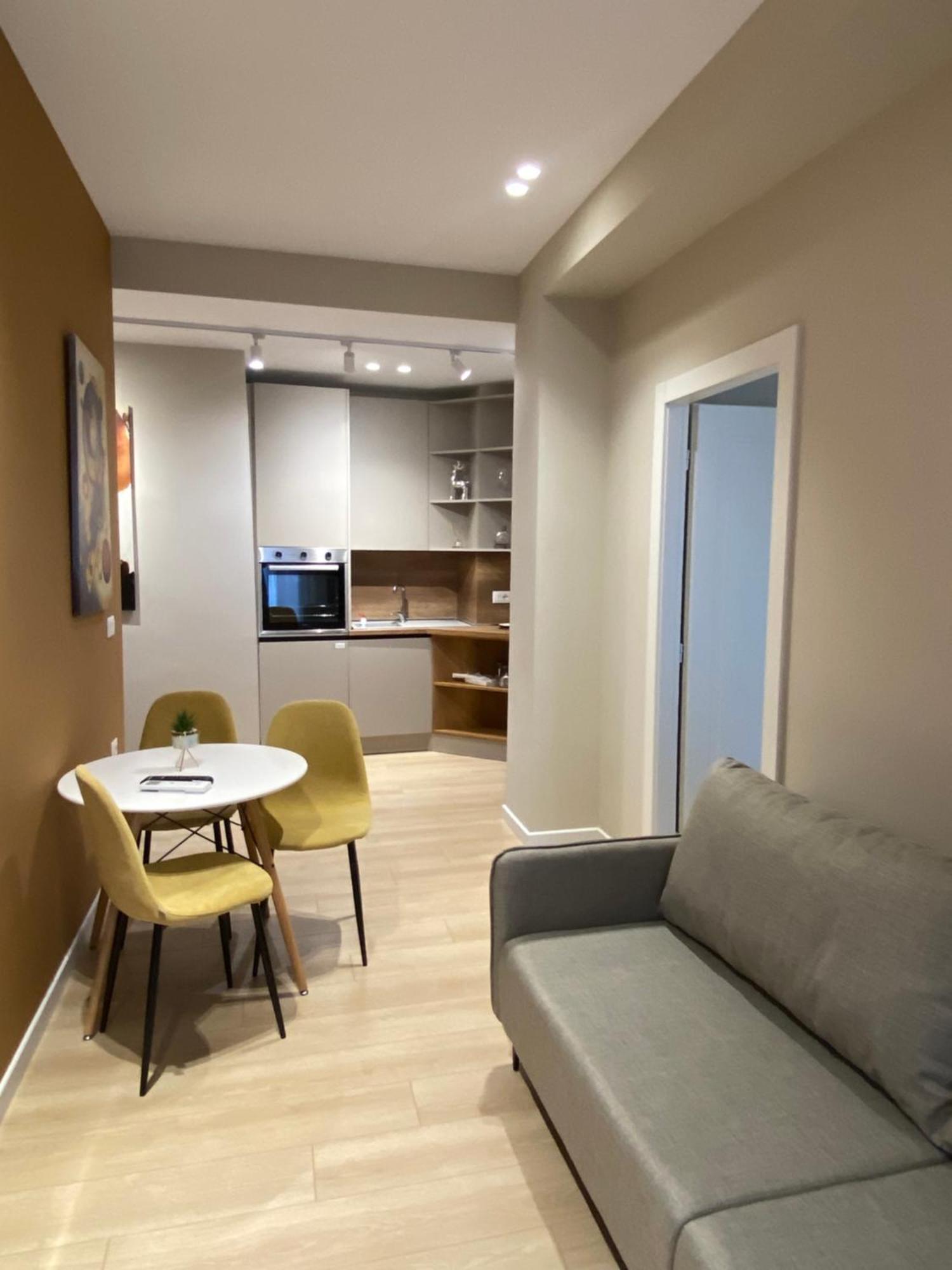 Meri Apartment Tiranë Luaran gambar